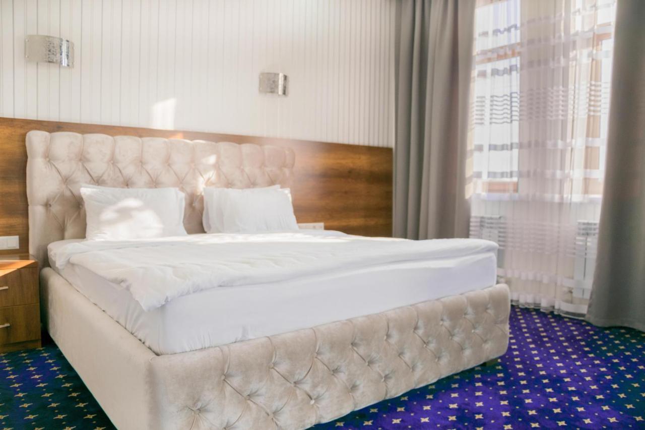 Hotel Khanaka Turkistan Bagian luar foto